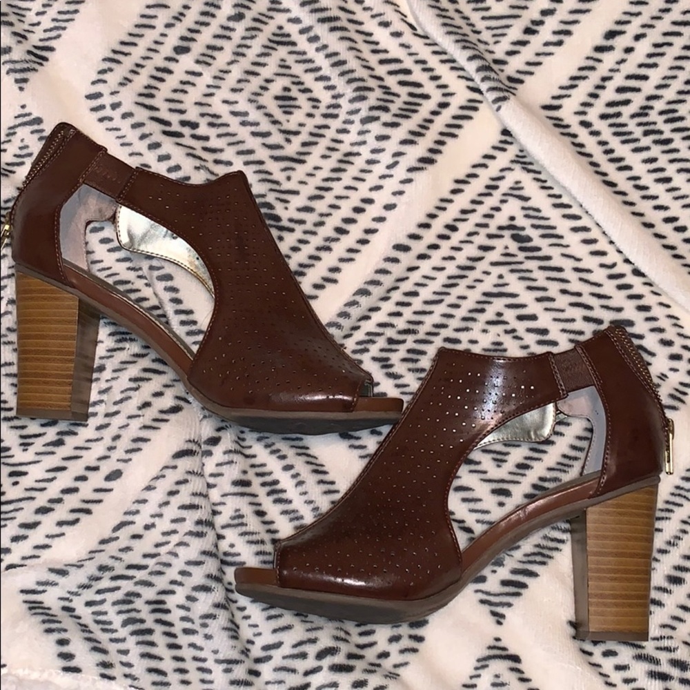 Open toe heels